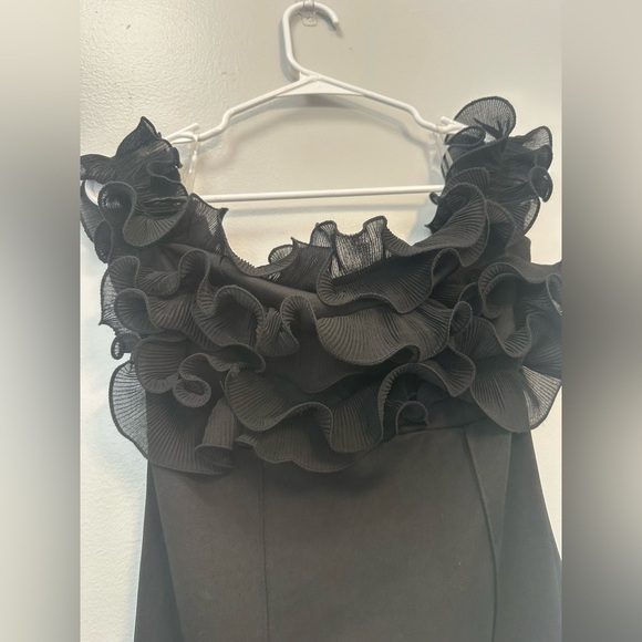 Alamar Elegant Black Knitwear - Picture 3 of 7